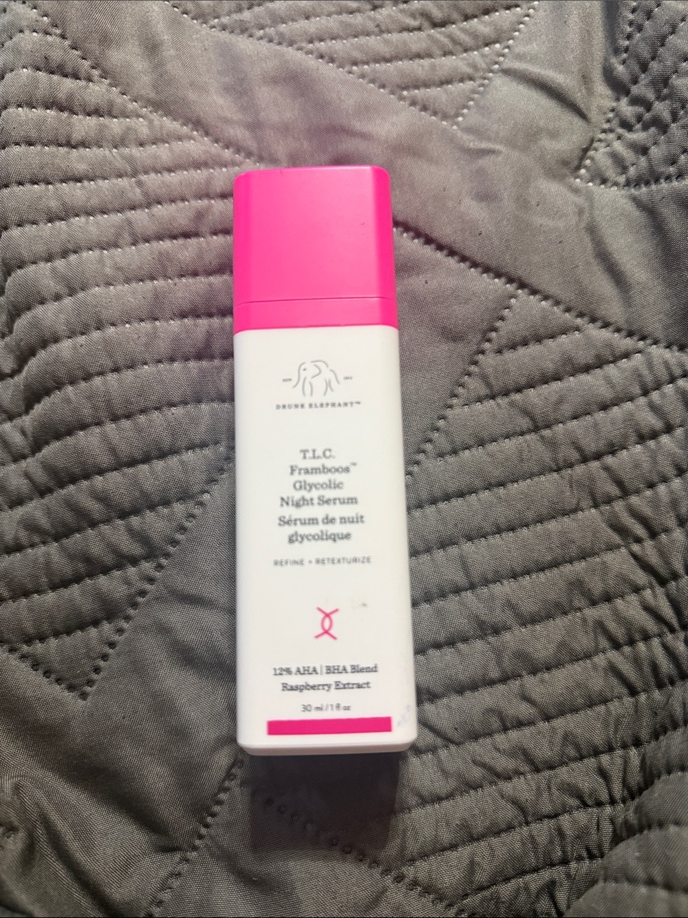 Drunk Elephant T.L.C. Framboos Glycolic Night Serum - White with Pink Cap